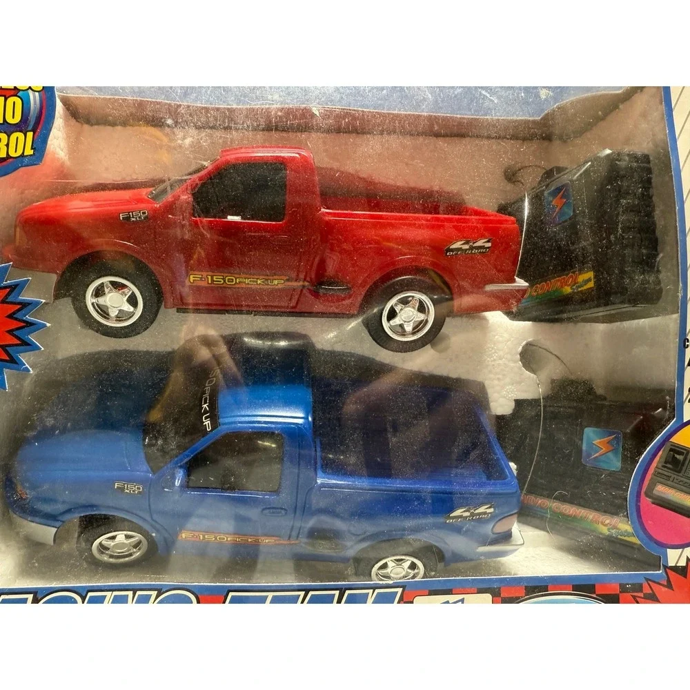 2 Ford F-150 Pick Up Wireless Radio Remote‎ Control Unused Racing Team